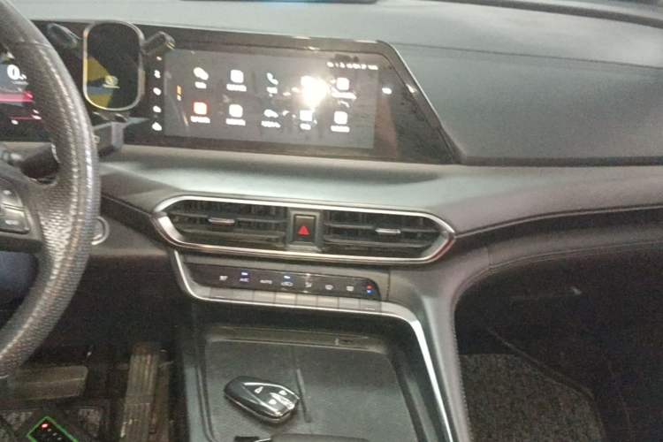 Used CHANGAN UNI-T 2020 1.5T Prestige Version Audio And AC Panel