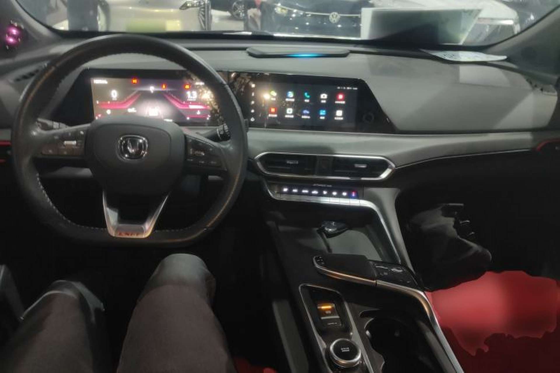 Used CHANGAN UNI-T 2020 1.5T Prestige Version Center Console