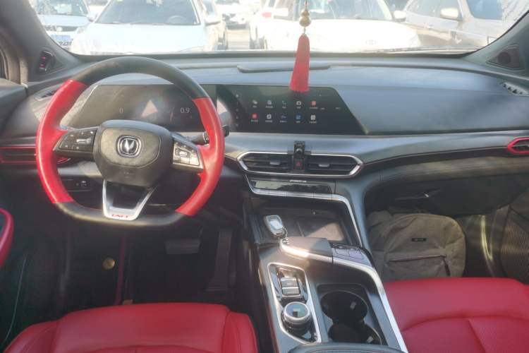 Used CHANGAN UNI-T 2020 1.5T Prestige Version Center Console