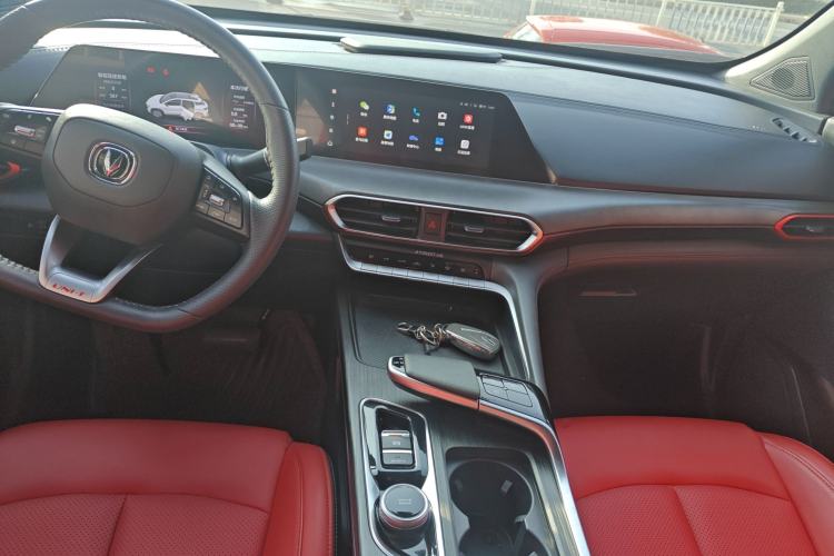 Used CHANGAN UNI-T 2020 1.5T Prestige Version Center Console