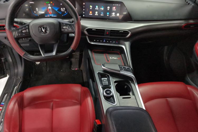 Used CHANGAN UNI-T 2020 1.5T Prestige Version Center Console