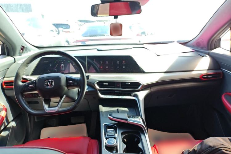 Used CHANGAN UNI-T 2020 1.5T Flagship Version Center Console