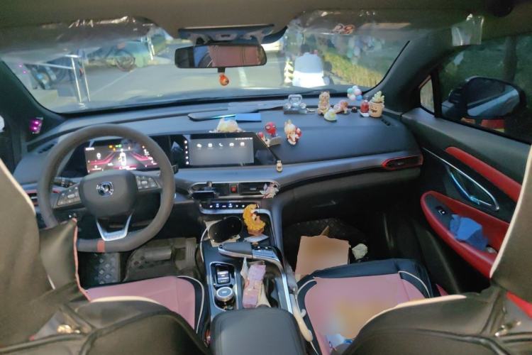 Used CHANGAN UNI-T 2020 1.5T Prestige Version Center Console