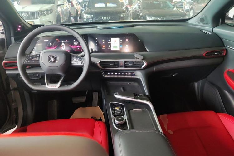 Used CHANGAN UNI-T 2020 1.5T Prestige Version Center Console