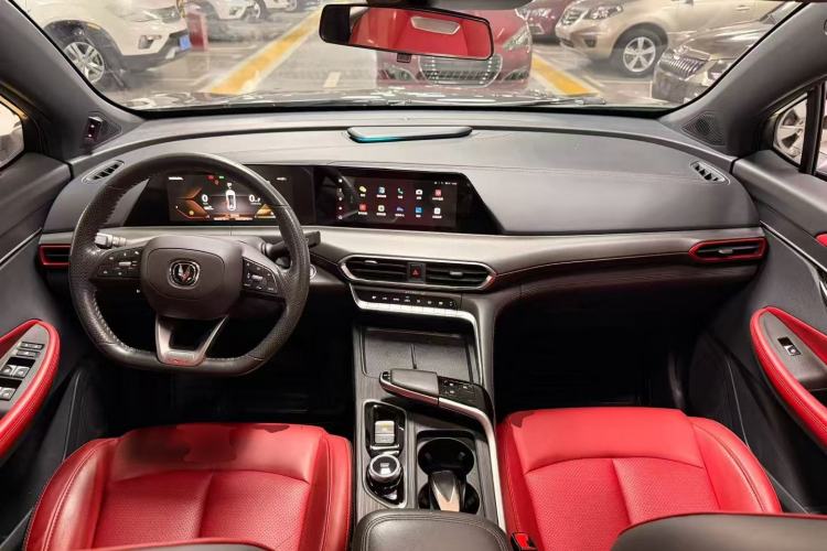 Used CHANGAN UNI-T 2020 1.5T Prestige Version Center Console