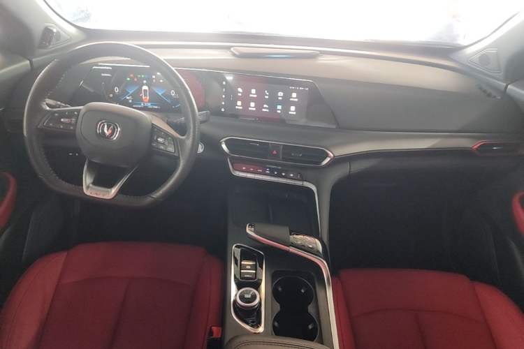 Used CHANGAN UNI-T 2020 1.5T Flagship Version Center Console