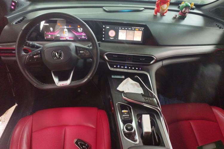 Used CHANGAN UNI-T 2020 1.5T Prestige Version Center Console