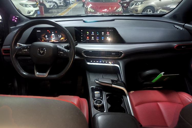 Used CHANGAN UNI-T 2020 1.5T Prestige Version Center Console