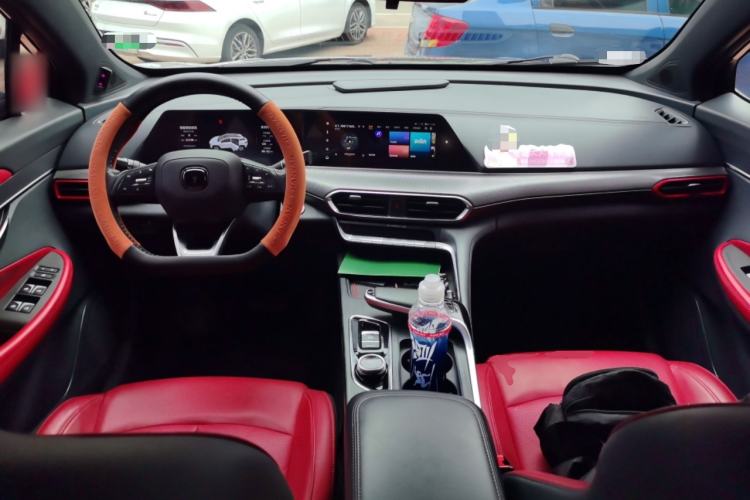 Used CHANGAN UNI-T 2020 1.5T Prestige Version Center Console