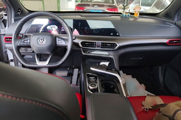 Used CHANGAN UNI-T 2020 1.5T Flagship Version Center Console