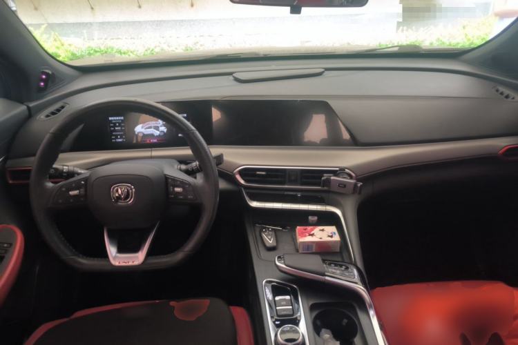 Used CHANGAN UNI-T 2020 1.5T Flagship Version Center Console