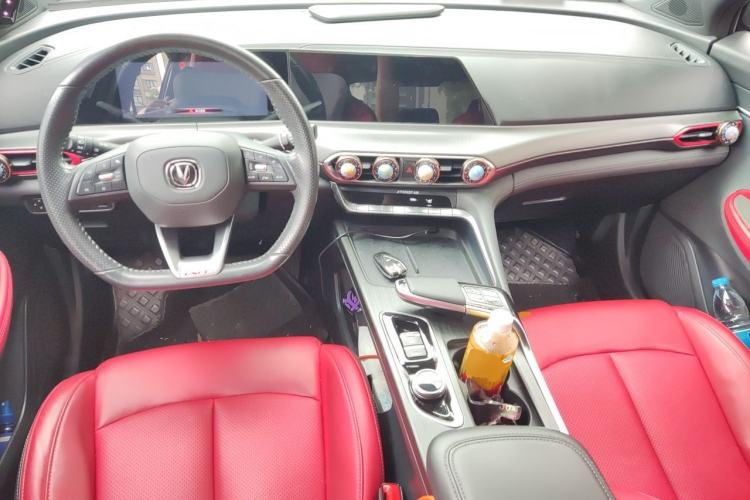 Used CHANGAN UNI-T 2020 1.5T Prestige Version Center Console