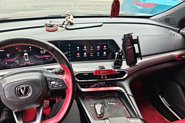 Used CHANGAN UNI-T 2020 1.5T Flagship Version Center Console