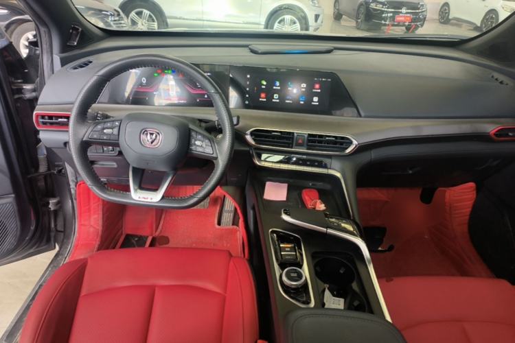 Used CHANGAN UNI-T 2020 1.5T Prestige Version Center Console