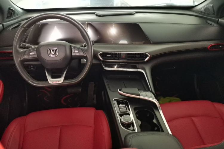 Used CHANGAN UNI-T 2020 1.5T Prestige Version Center Console