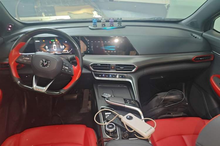 Used CHANGAN UNI-T 2020 1.5T Prestige Version Center Console