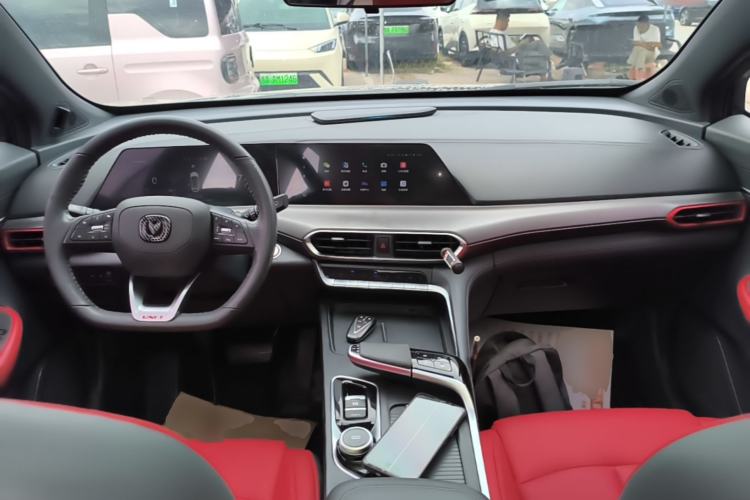 Used CHANGAN UNI-T 2020 1.5T Flagship Version Center Console