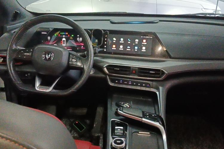 Used CHANGAN UNI-T 2020 1.5T Prestige Version Center Console