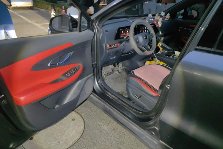 Used CHANGAN UNI-T 2020 1.5T Prestige Version Driver Seat