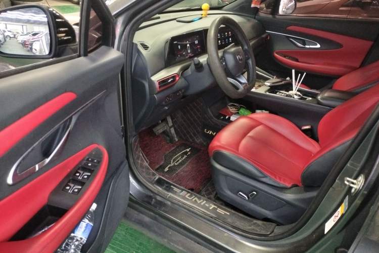 Used CHANGAN UNI-T 2020 1.5T Prestige Version Driver Seat