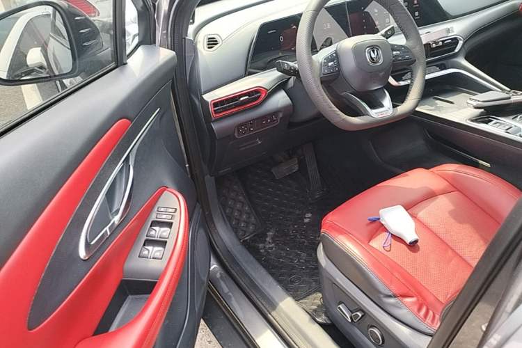 Used CHANGAN UNI-T 2020 1.5T Flagship Version Driver Seat