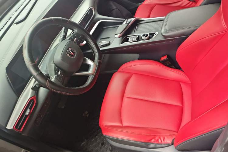 Used CHANGAN UNI-T 2020 1.5T Prestige Version Driver Seat