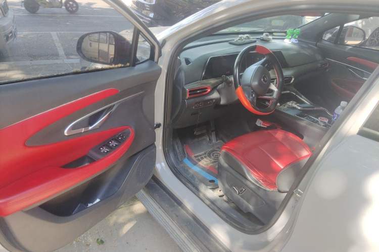 Used CHANGAN UNI-T 2020 1.5T Prestige Version Driver Seat