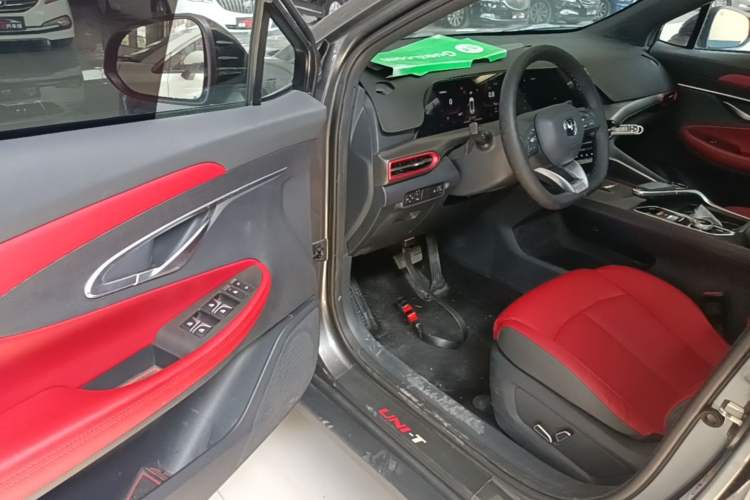 Used CHANGAN UNI-T 2020 1.5T Prestige Version Driver Seat