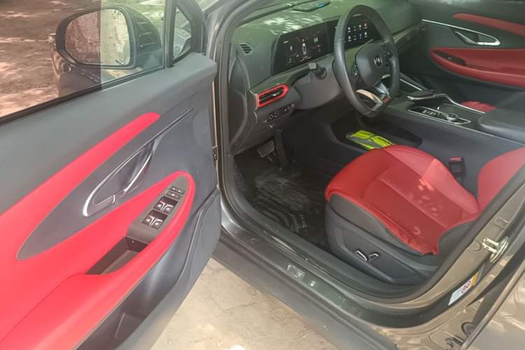Used CHANGAN UNI-T 2020 1.5T Prestige Version Driver Seat