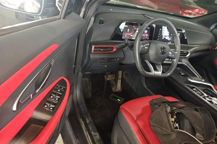 Used CHANGAN UNI-T 2020 1.5T Prestige Version Driver Seat