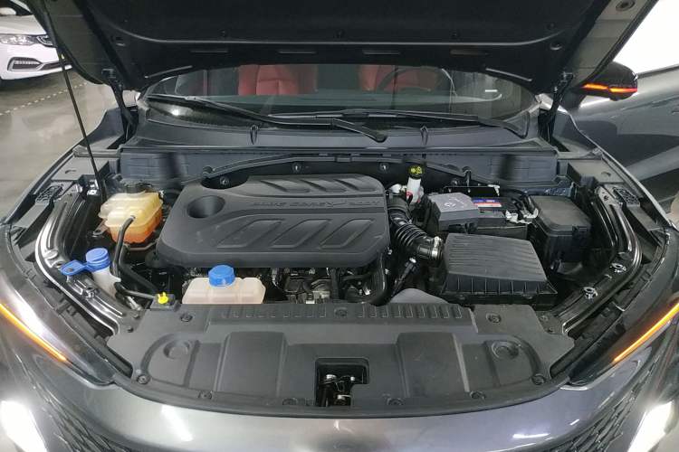 Used CHANGAN UNI-T 2020 1.5T Flagship Version Engine Bay