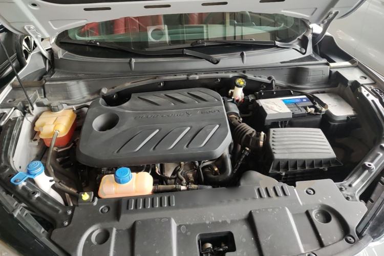 Used CHANGAN UNI-T 2020 1.5T Prestige Version Engine Bay