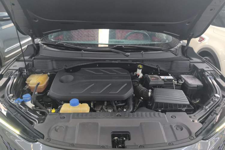 Used CHANGAN UNI-T 2020 1.5T Luxury Model Engine Bay