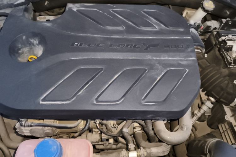 Used CHANGAN UNI-T 2020 1.5T Flagship Version Engine Bay