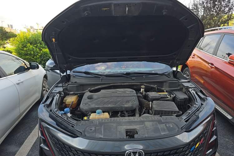 Used CHANGAN UNI-T 2020 1.5T Flagship Version Engine Bay