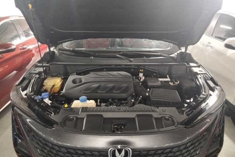 Used CHANGAN UNI-T 2020 1.5T Prestige Version Engine Bay