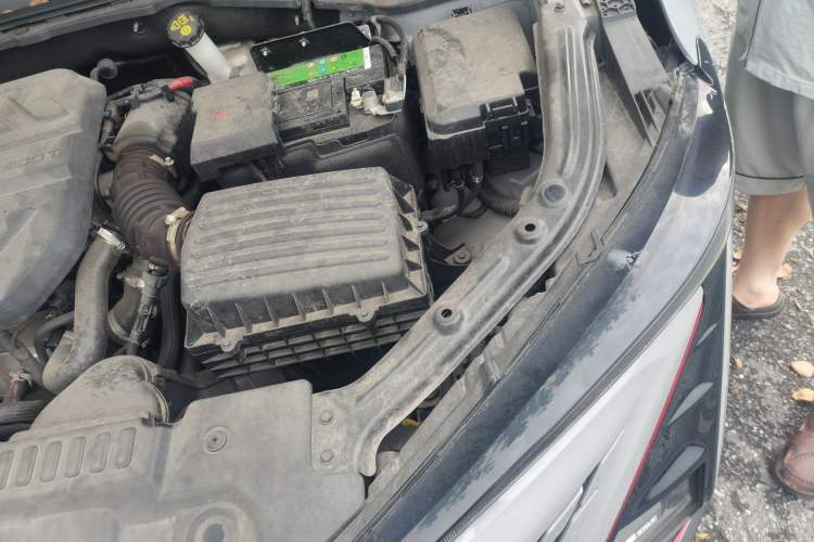 Used CHANGAN UNI-T 2020 1.5T Flagship Version Engine Bay Left