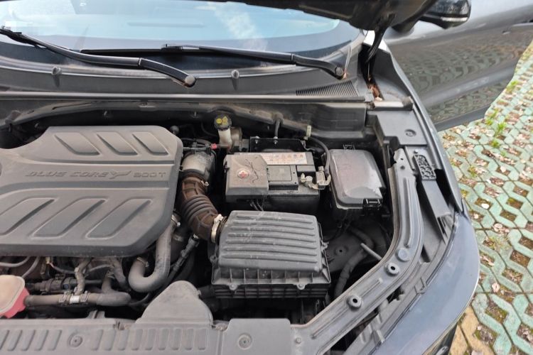 Used CHANGAN UNI-T 2020 1.5T Flagship Version Engine Bay Left