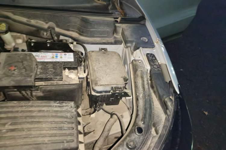 Used CHANGAN UNI-T 2020 1.5T Flagship Version Engine Bay Left