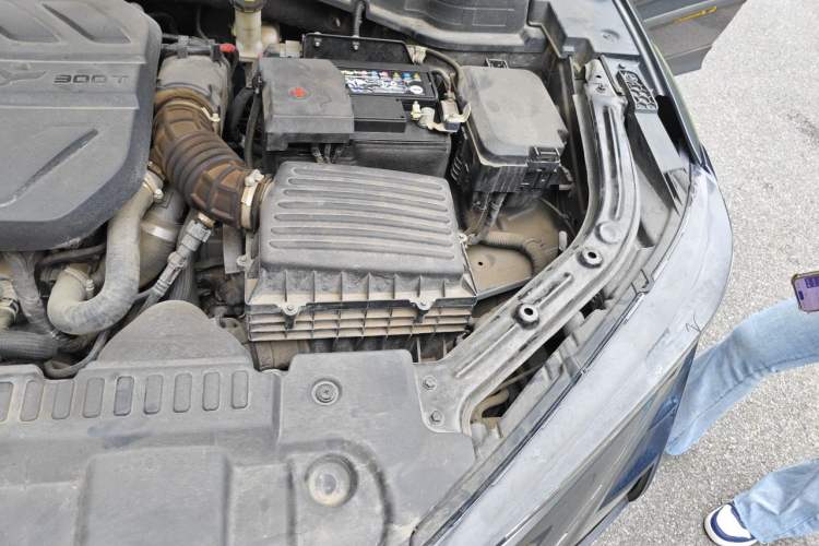 Used CHANGAN UNI-T 2020 1.5T Flagship Version Engine Bay Left