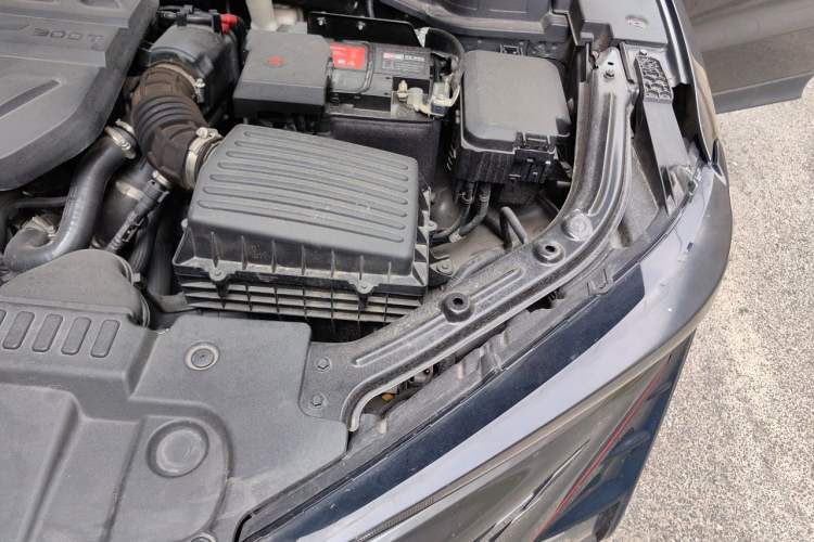 Used CHANGAN UNI-T 2020 1.5T Flagship Version Engine Bay Left
