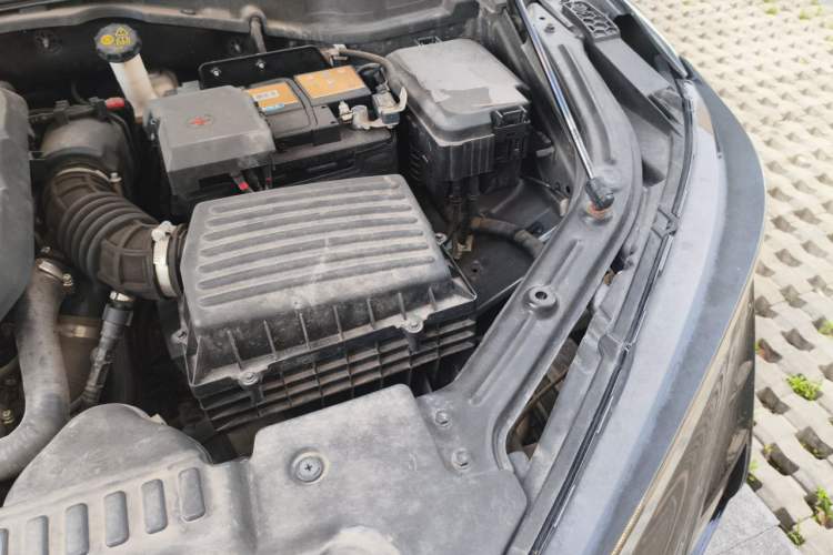 Used CHANGAN UNI-T 2020 1.5T Flagship Version Engine Bay Left