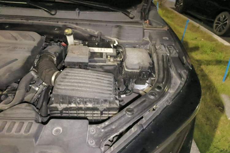Used CHANGAN UNI-T 2020 1.5T Flagship Version Engine Bay Left