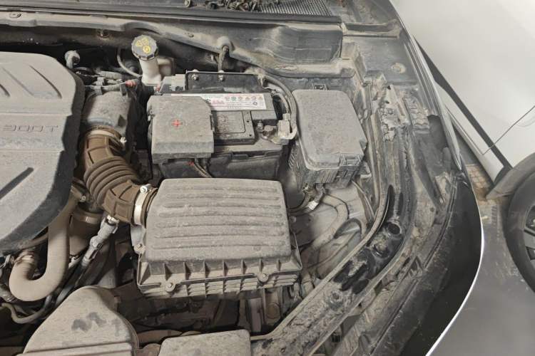 Used CHANGAN UNI-T 2020 1.5T Prestige Version Engine Bay Left