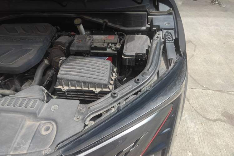 Used CHANGAN UNI-T 2020 1.5T Flagship Version Engine Bay Left