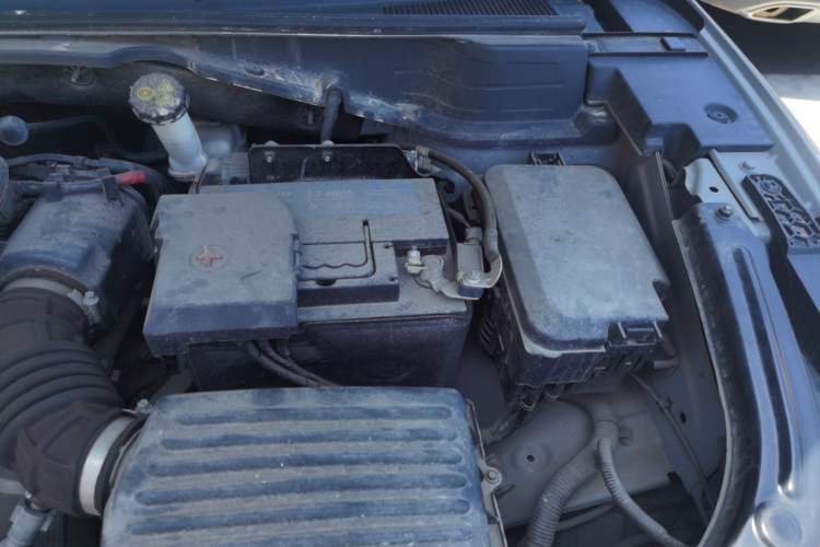 Used CHANGAN UNI-T 2020 1.5T Prestige Version Engine Bay Left