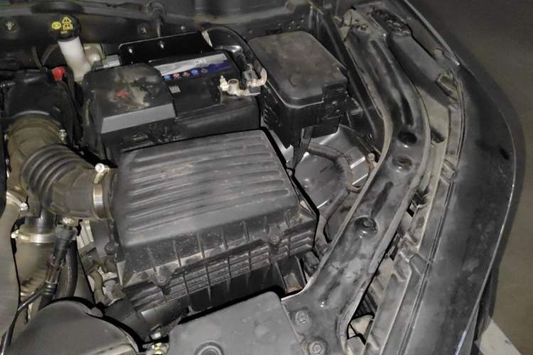 Used CHANGAN UNI-T 2020 1.5T Prestige Version Engine Bay Left