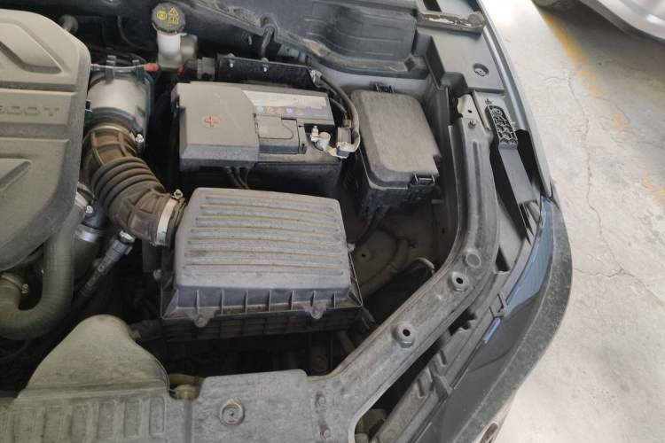 Used CHANGAN UNI-T 2020 1.5T Flagship Version Engine Bay Left