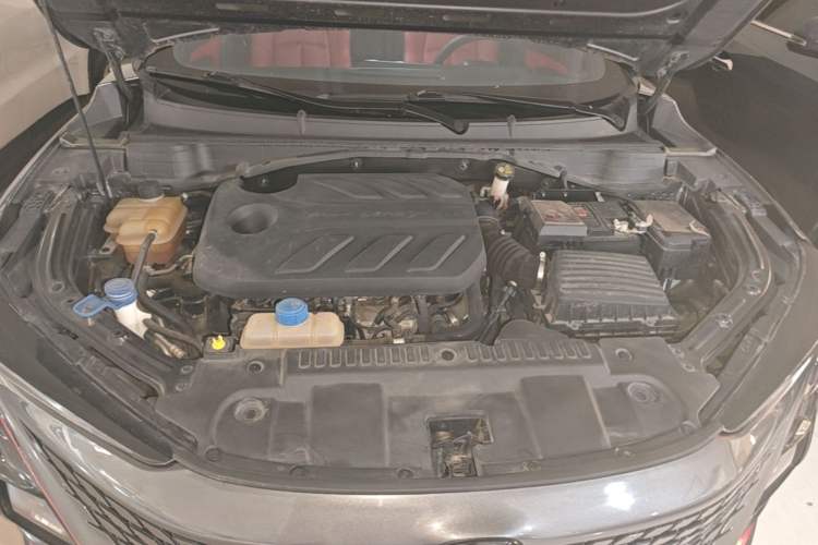 Used CHANGAN UNI-T 2020 1.5T Prestige Version Engine Bay