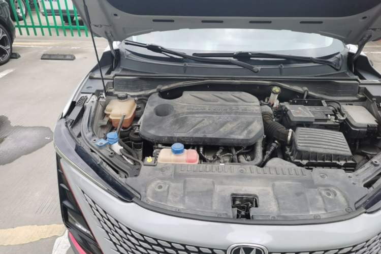 Used CHANGAN UNI-T 2020 1.5T Flagship Version Engine Bay Right